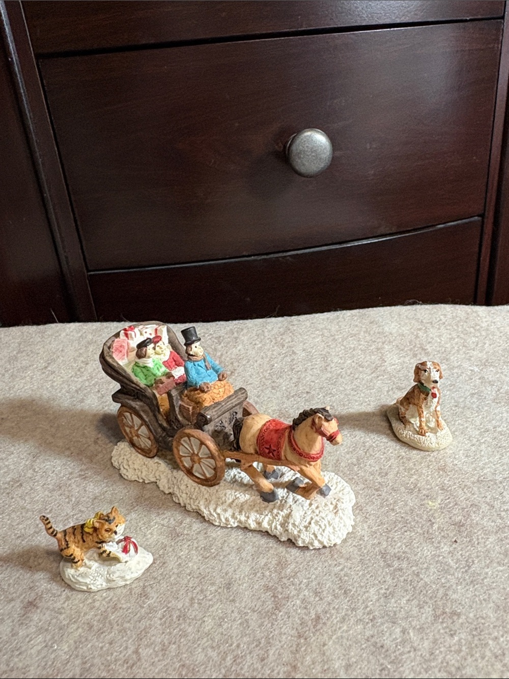 Hand-Painted Horse & Carriage Figurine Set - Cat & Dog